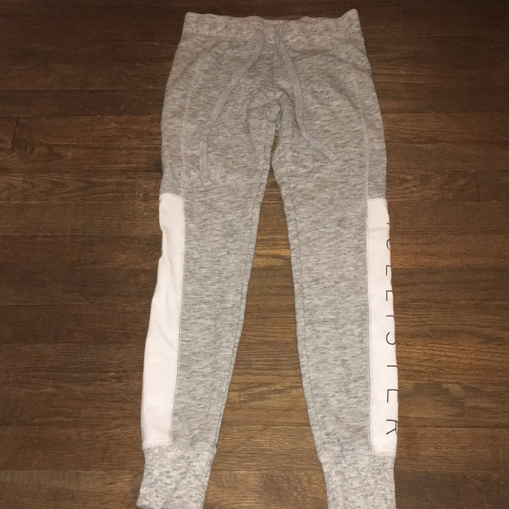 Hollister Gray Fleece leggings